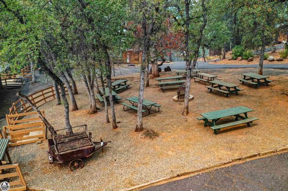 17301 Silver Spur Dr, Tuolumne, CA 95379